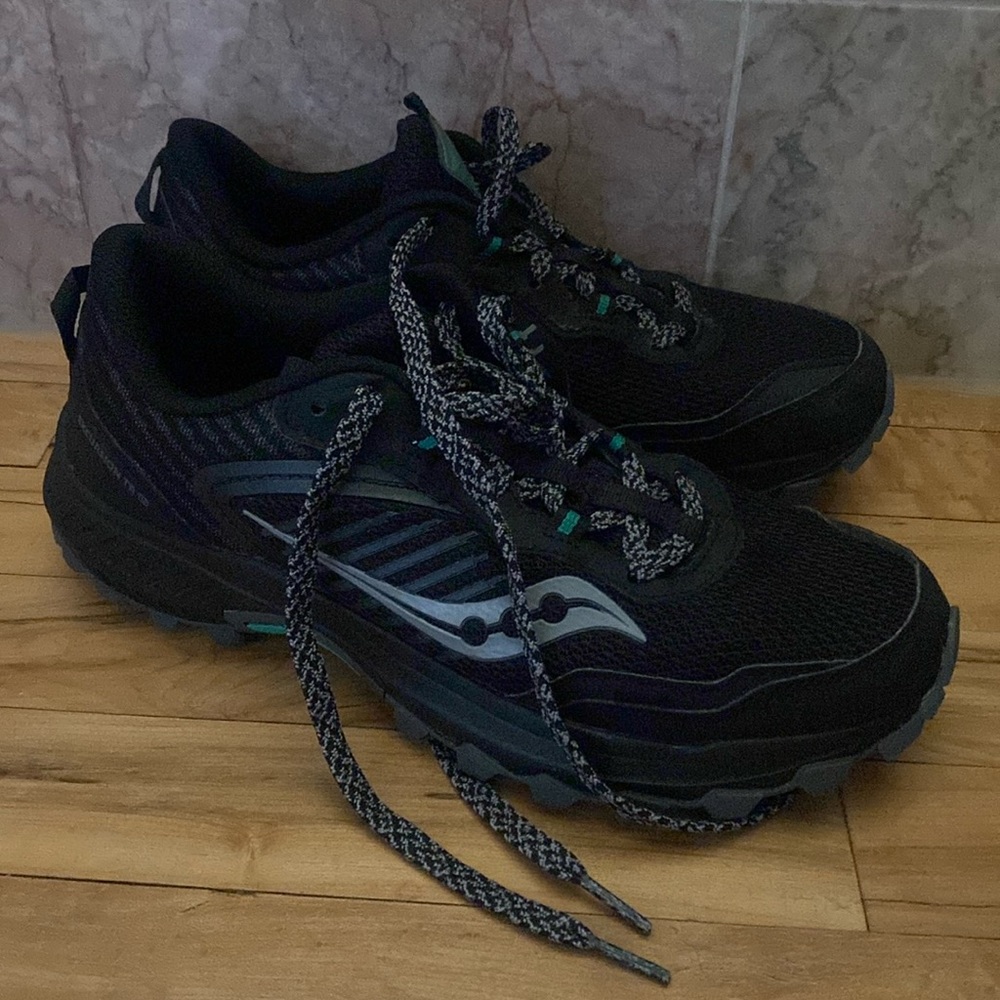 Saucony size 9.5 women’s